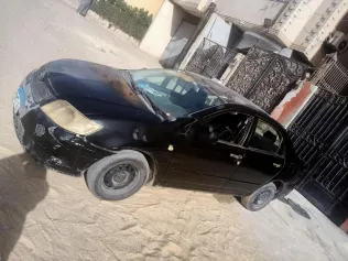 تويوتا كورولا 2007 أسود مستعملة للبيع