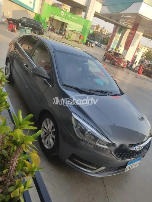 Chery Arrizo 5 2021 White Used for Sale - 1