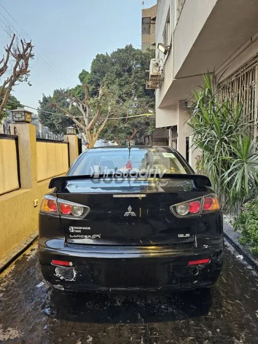 ميتسوبيشي لانسر 2016 أسود مستعملة للبيع - 2