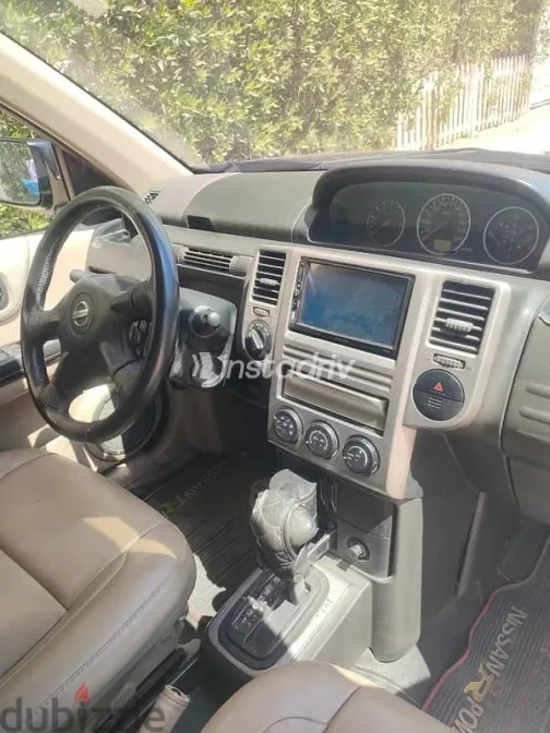 نيسان اكس تريل 2009 أسود مستعملة للبيع - 1