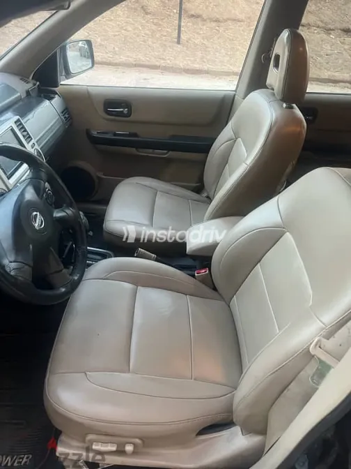 نيسان اكس تريل 2009 أسود مستعملة للبيع - 4