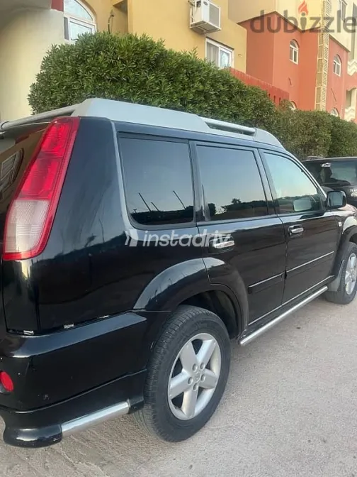 نيسان اكس تريل 2009 أسود مستعملة للبيع - 5