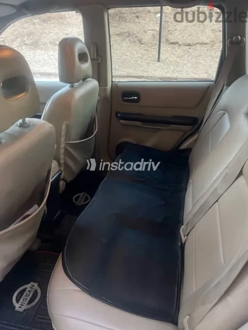 نيسان اكس تريل 2009 أسود مستعملة للبيع - 6