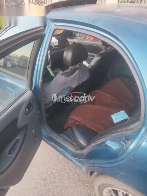 دايو لانوس 1999 أزرق غامق مستعملة للبيع - 6