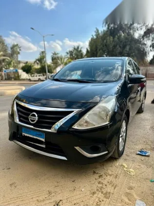 نيسان صنى 2020 أسود مستعملة للبيع