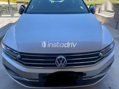 فولكس فاغن باسات 2020 فضي مستعملة للبيع - 5