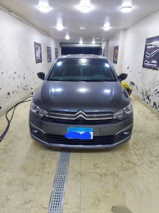 سيتروين سي اليزيه 2023 فضي مستعملة للبيع