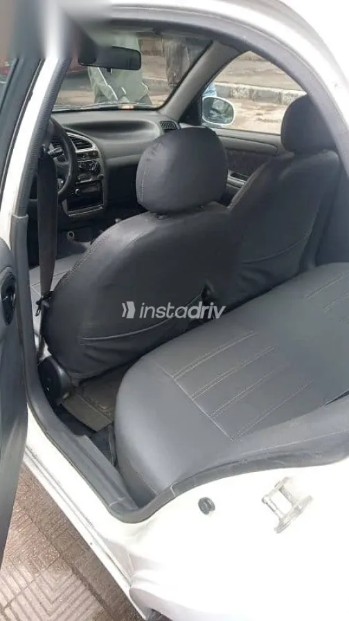 دايو لانوس 2004 أبيض مستعملة للبيع - 4