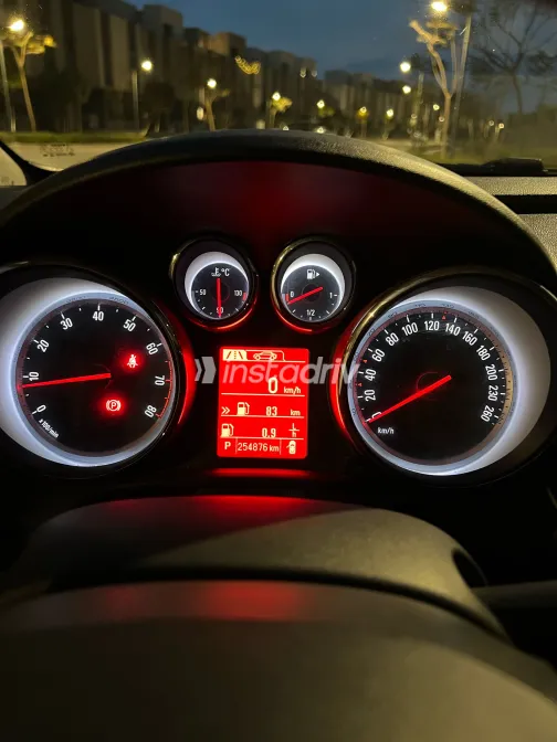 Opel Astra 2017 White Used for Sale - 1