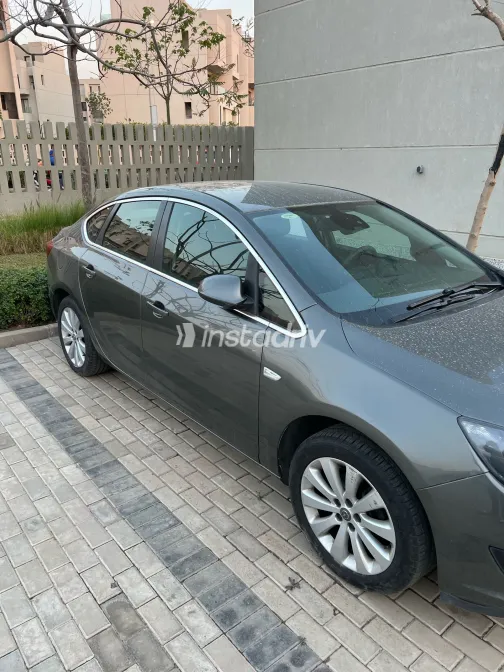 Opel Astra 2017 White Used for Sale - 4