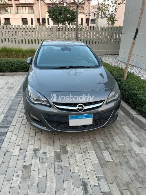 Opel Astra 2017 White Used for Sale - 5