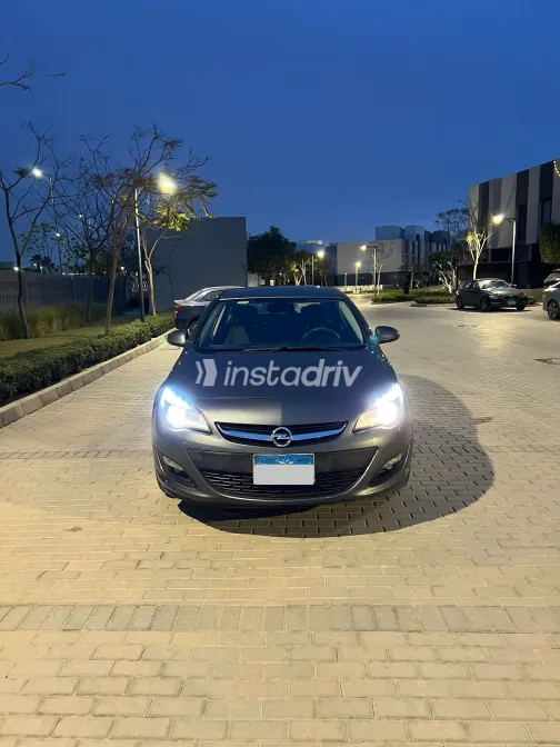 Opel Astra 2017 White Used for Sale - 6