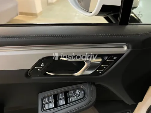 بورش ماكان 2024 أبيض مستعملة للبيع - 2