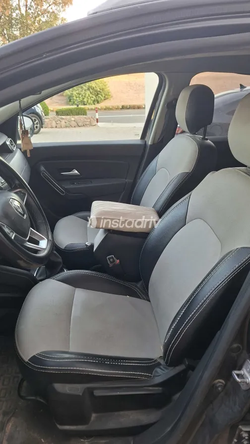 رينو داستر 2020 أبيض مستعملة للبيع - 5