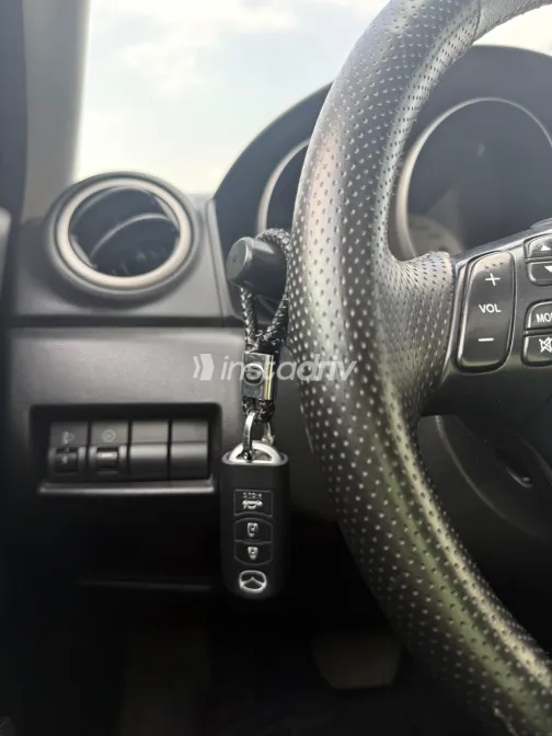 Mazda 3 2009 White Used for Sale - 8