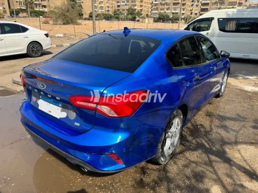 فورد فوكس 2021 أبيض مستعملة للبيع - 4