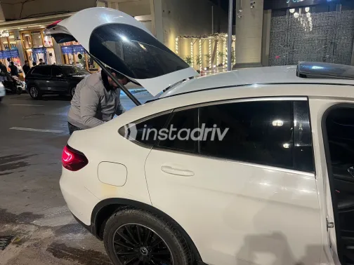 مرسيدس GLC 300 2020 أبيض مستعملة للبيع - 2