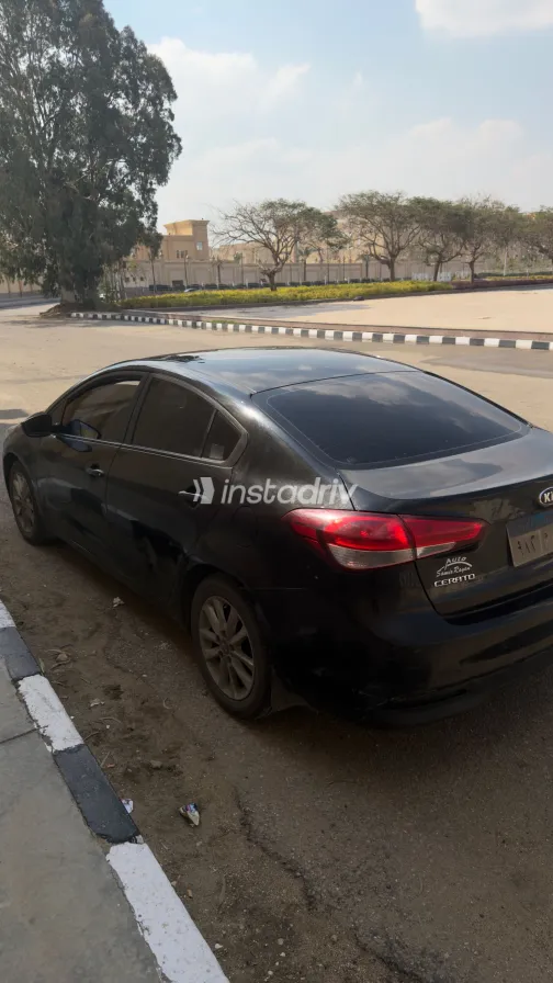 Kia Grand Cerato 2018 White Used for Sale - 2