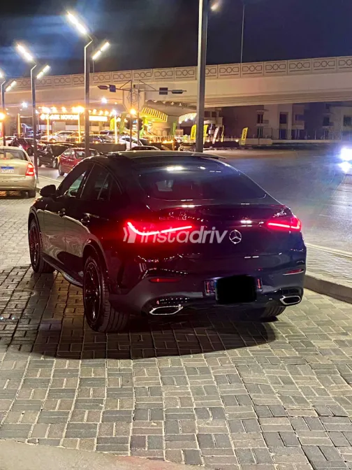مرسيدس GLC 300 2025 أسود مستعملة للبيع - 1