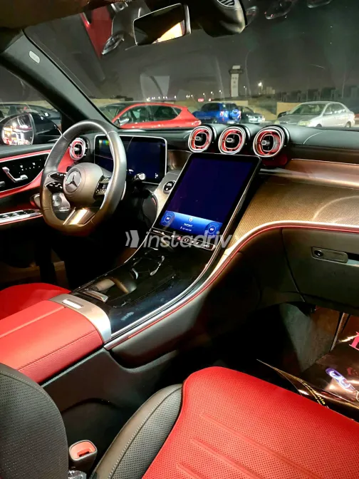 مرسيدس GLC 300 2025 أسود مستعملة للبيع - 3