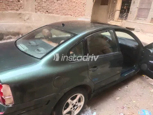 فولكس فاغن باسات 1998 أبيض مستعملة للبيع - 5