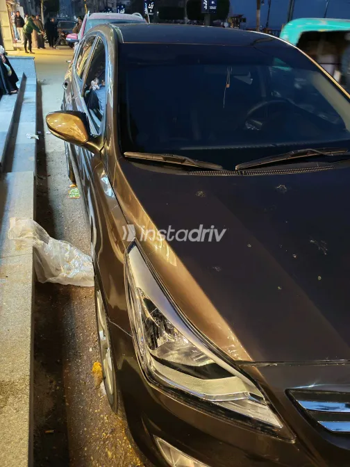 هيونداي سولاريس 2016 أبيض مستعملة للبيع - 3