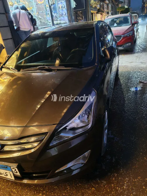 هيونداي سولاريس 2016 أبيض مستعملة للبيع - 7