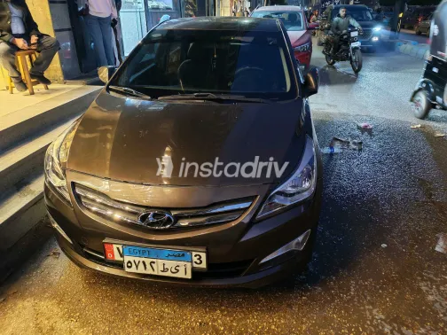 هيونداي سولاريس 2016 أبيض مستعملة للبيع - 8