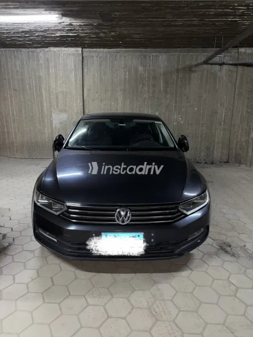 Volkswagen Passat 2019 White Used for Sale - 3