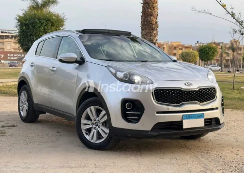 Kia Sportage 2017 White Used for Sale - 10