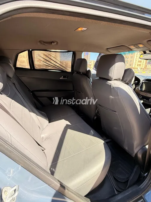 هيونداي كريتا 2017 أبيض مستعملة للبيع - 8