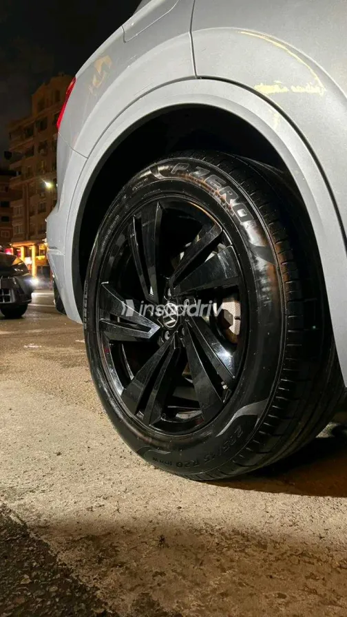 فولكس فاغن طوارق 2024 أبيض مستعملة للبيع - 6