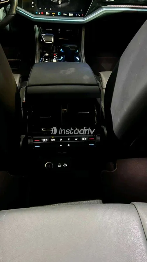 فولكس فاغن طوارق 2024 أبيض مستعملة للبيع - 10