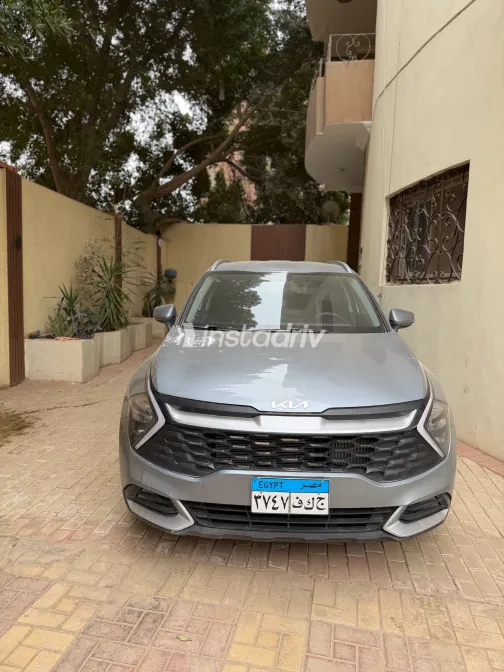 كيا سبورتاج 2025 أبيض مستعملة للبيع - 8