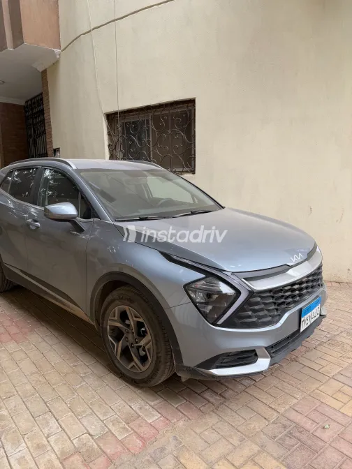 كيا سبورتاج 2025 أبيض مستعملة للبيع - 9