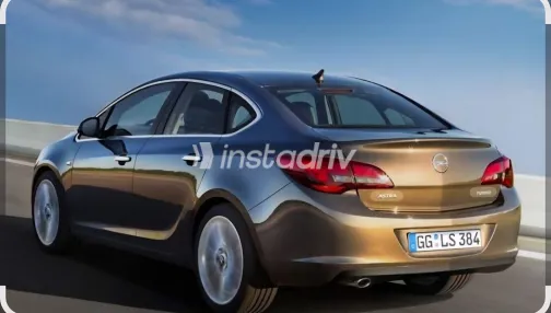 اوبل أسترا 2019 أبيض مستعملة للبيع - 2