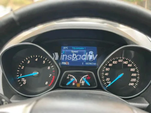 فورد كوجا 2015 أبيض مستعملة للبيع - 1