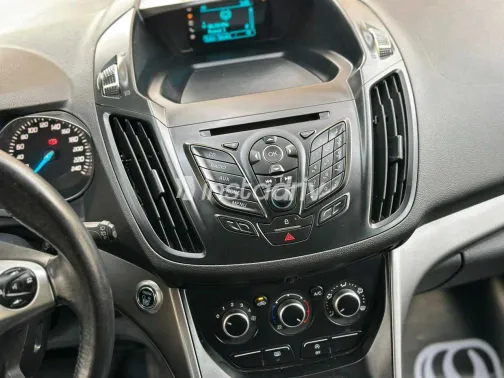 فورد كوجا 2015 أبيض مستعملة للبيع - 3