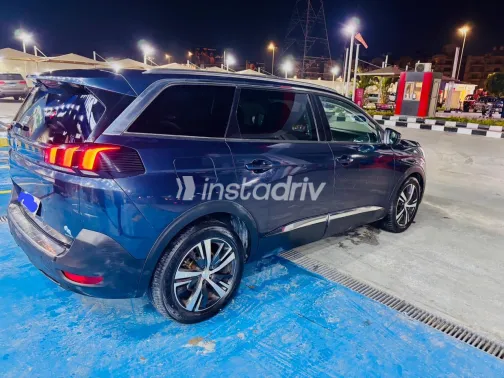 بيجو 5008 2019 أبيض مستعملة للبيع - 2