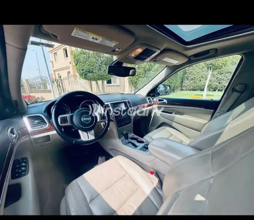 جيب جراند شيروكي 2013 أبيض مستعملة للبيع - 6