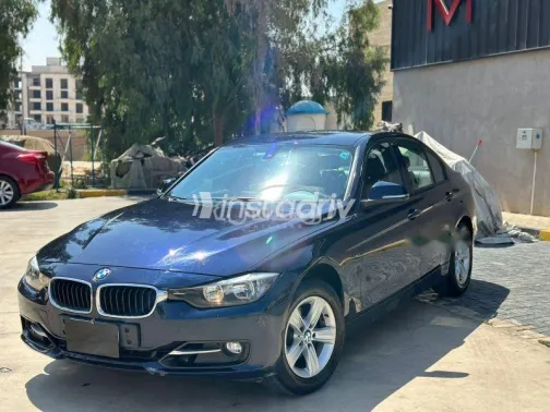 بي ام دبليو 316 2015 أزرق غامق مستعملة للبيع - 8