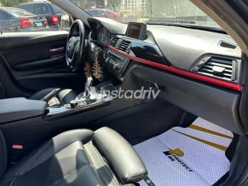 بي ام دبليو 316 2015 أزرق غامق مستعملة للبيع - 9