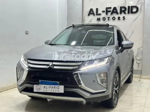 ميتسوبيشي اكليبس كروس 2020 رمادي مستعملة للبيع - 5