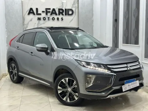 ميتسوبيشي اكليبس كروس 2020 رمادي مستعملة للبيع - 10