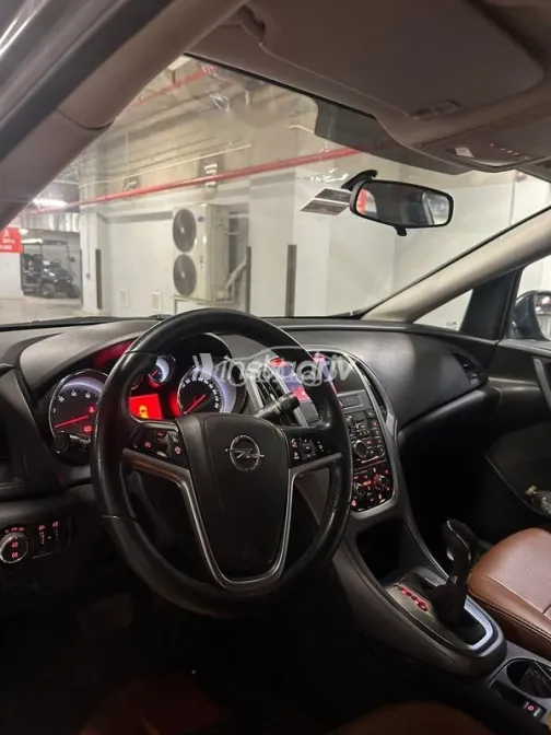اوبل أسترا 2019 أبيض مستعملة للبيع - 6