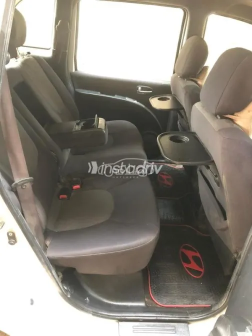 هيونداي ماتريكس 2002 فضي مستعملة للبيع - 5