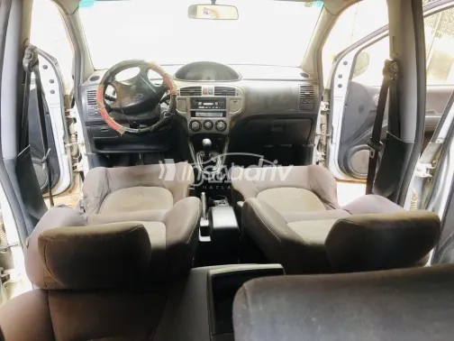 هيونداي ماتريكس 2002 فضي مستعملة للبيع - 8