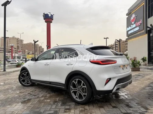 Kia Xceed 2022 White Used for Sale - 4
