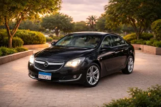 اوبل أنسيجنيا 2015 أبيض مستعملة للبيع