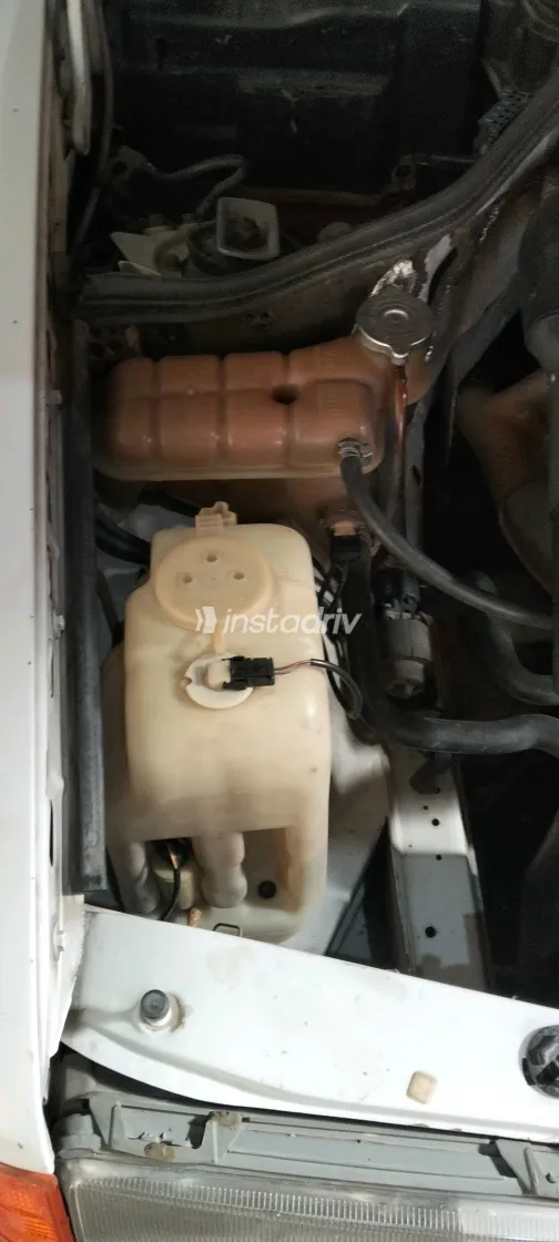 مرسيدس E 200 1989 أبيض مستعملة للبيع - 2